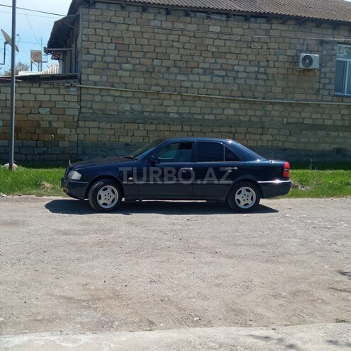 Mercedes C 180 1997, 340,000 km - 1.8 l - Yevlax