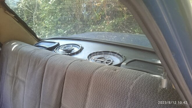 LADA (VAZ) 2107 2001, 100,000 km - 1.6 l - Yardımlı