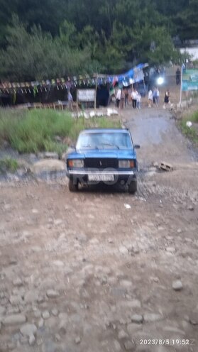 LADA (VAZ) 2107 2001, 100,000 km - 1.6 l - Yardımlı