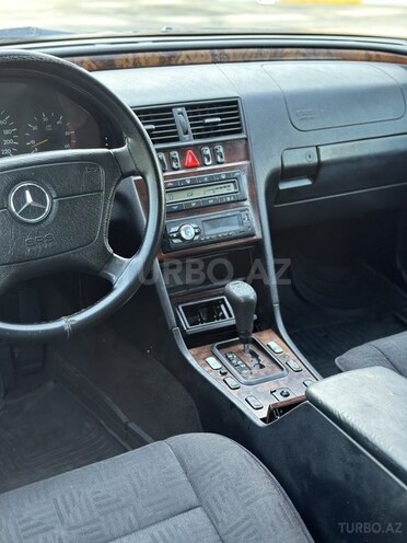 Mercedes C 220 1999, 284,000 km - 2.2 л - Bakı