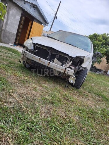 Toyota Corolla 2006, 200,000 km - 1.4 l - Göyçay