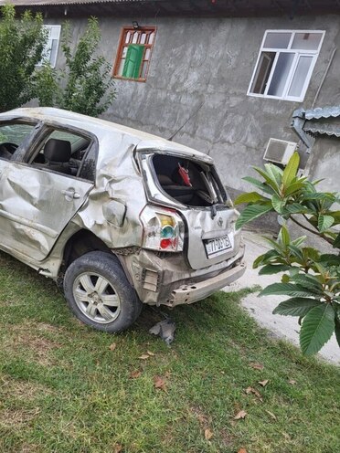 Toyota Corolla 2006, 200,000 km - 1.4 l - Göyçay