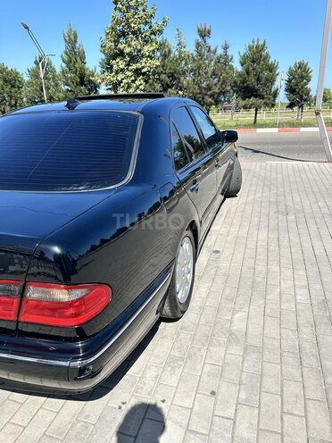 Mercedes E 220 2000, 350,000 km - 2.2 l - Bakı