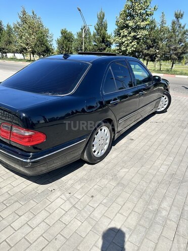 Mercedes E 220 2000, 350,000 km - 2.2 l - Bakı