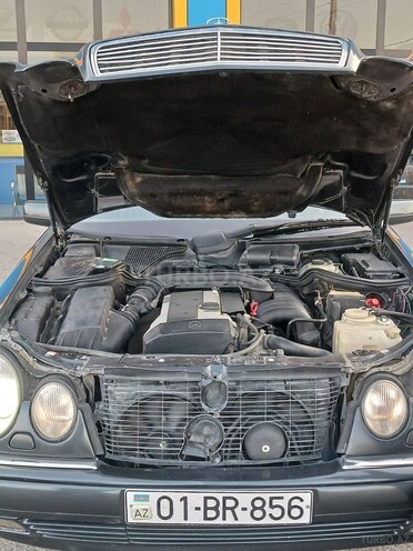 Mercedes E 320 1997, 220,000 km - 3.2 l - Bakı