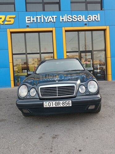 Mercedes E 320 1997, 220,000 km - 3.2 l - Bakı