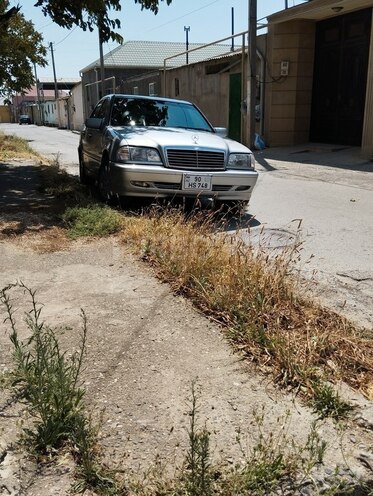 Mercedes C 230 1998, 294,000 km - 2.3 l - Bakı