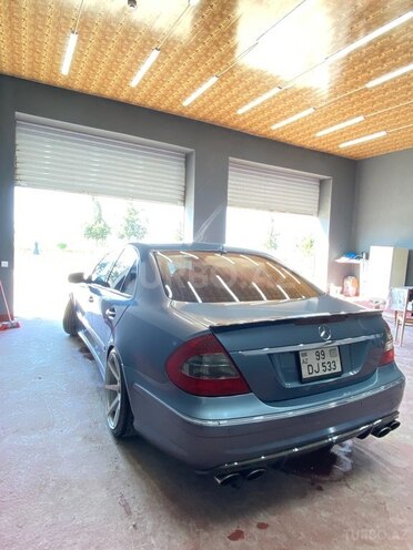 Mercedes E 270 2002, 350,000 km - 2.7 л - Beyləqan