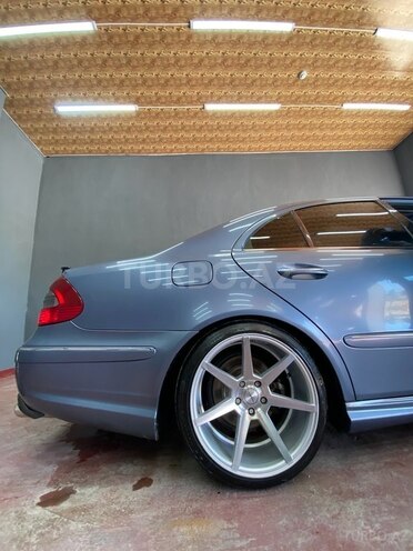 Mercedes E 270 2002, 350,000 km - 2.7 л - Beyləqan