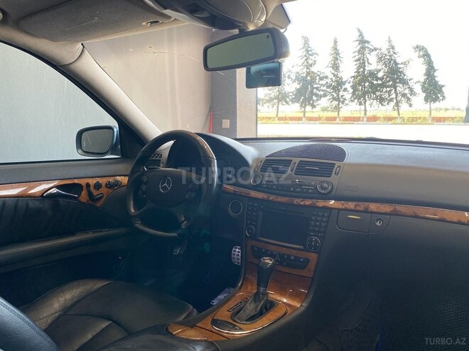 Mercedes E 270 2002, 350,000 km - 2.7 л - Beyləqan