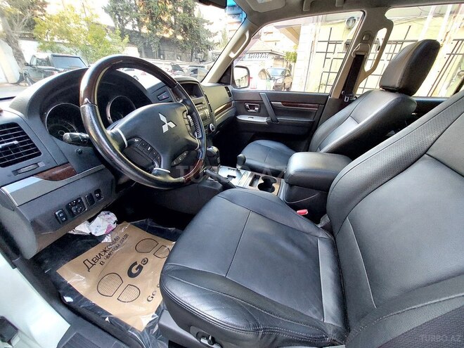 Mitsubishi Pajero 2014, 182,600 km - 3.8 l - Bakı