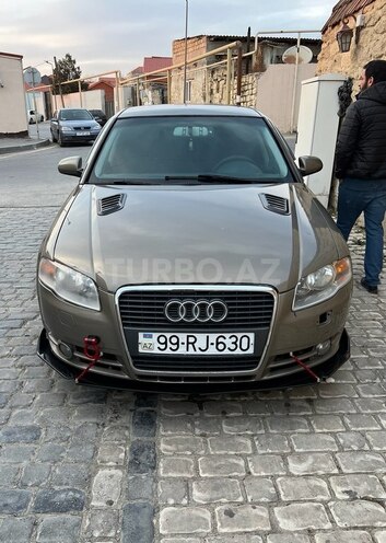 Audi A4 2005, 233,000 km - 2.0 l - Bakı