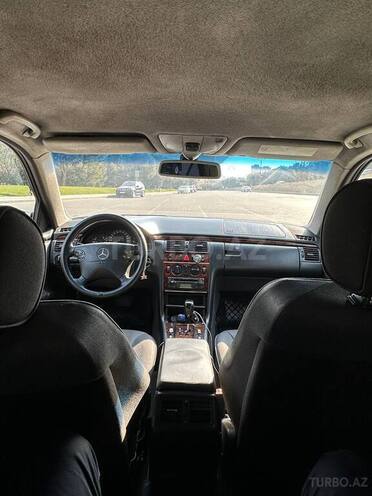 Mercedes E 220 2000, 400,000 km - 2.2 л - Bakı