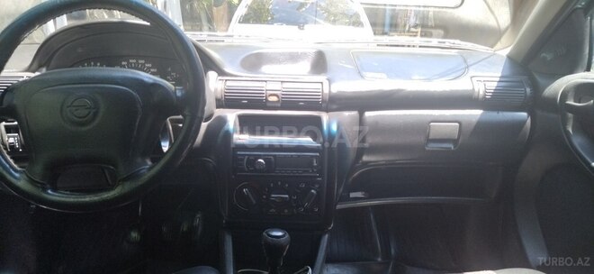 Opel Astra 1997, 459,000 km - 1.6 l - Zaqatala
