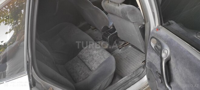 Opel Vectra 1997, 230,000 km - 1.6 l - Gəncə