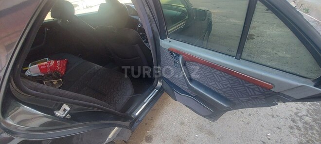 Mercedes C 220 1995, 395,000 km - 2.2 l - Bakı