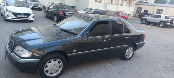 Mercedes C 220 1995, 395,000 km - 2.2 l - Bakı