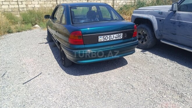 Opel Astra 1996, 365,000 km - 1.6 l - Bakı