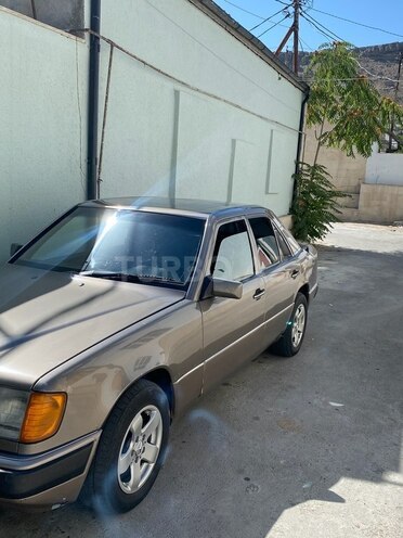 Mercedes E 200 1990, 500,000 km - 2.0 л - Bakı