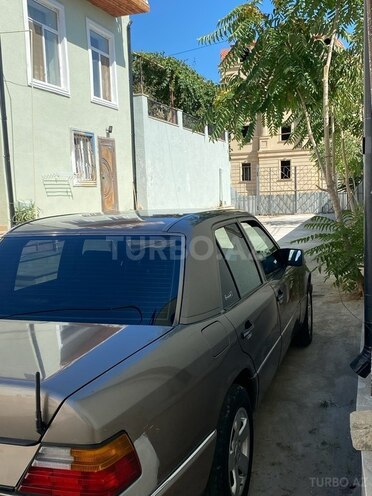 Mercedes E 200 1990, 500,000 km - 2.0 л - Bakı