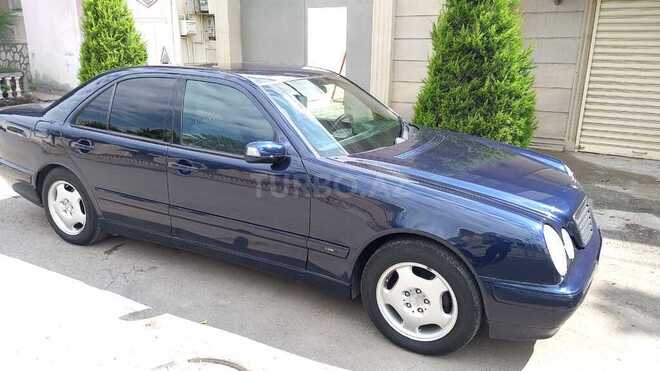 Mercedes E 220 2000, 328,681 km - 2.2 л - Gəncə