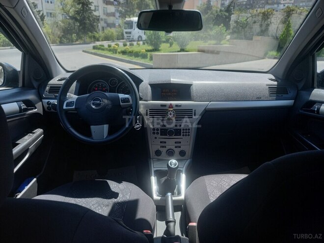 Opel Astra 2007, 222,000 km - 1.4 л - Bakı