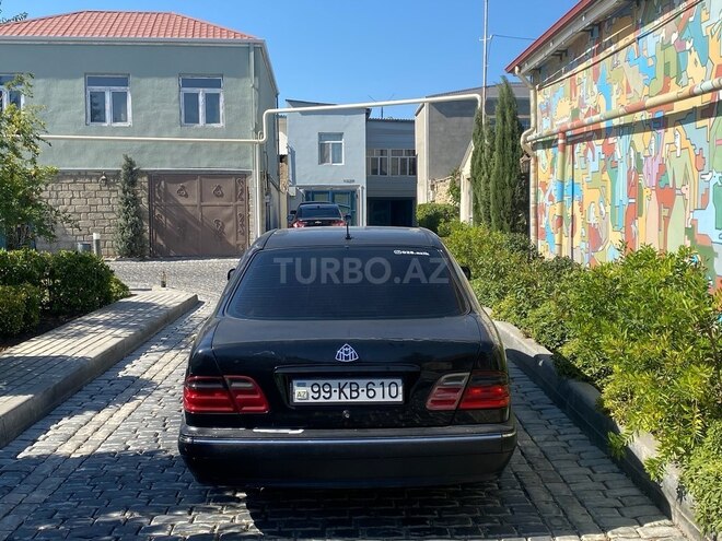 Mercedes E 220 2000, 344,952 km - 2.2 l - Bakı