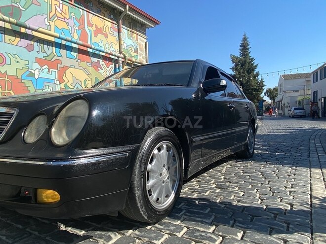 Mercedes E 220 2000, 344,952 km - 2.2 l - Bakı