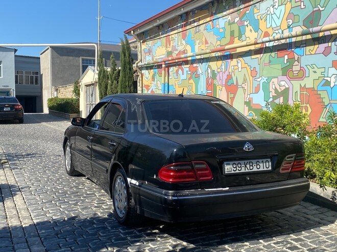 Mercedes E 220 2000, 344,952 km - 2.2 l - Bakı