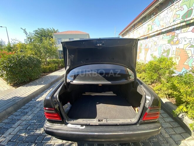 Mercedes E 220 2000, 344,952 km - 2.2 l - Bakı