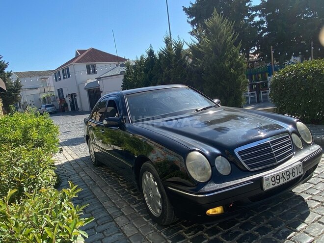 Mercedes E 220 2000, 344,952 km - 2.2 l - Bakı