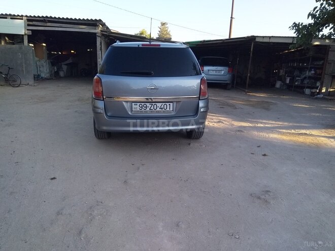 Opel Astra 2006, 215,000 km - 1.4 l - Bakı