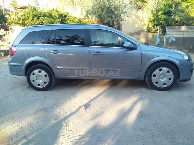 Opel Astra 2006, 215,000 km - 1.4 l - Bakı