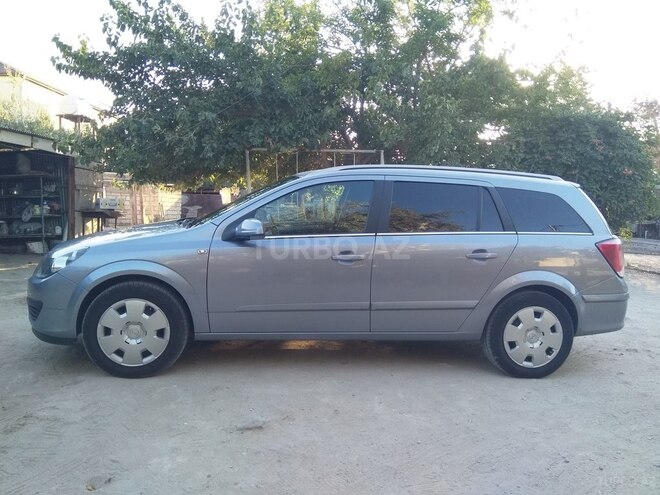 Opel Astra 2006, 215,000 km - 1.4 l - Bakı