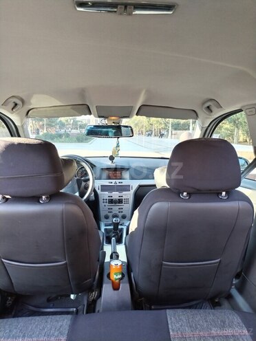 Opel Astra 2009, 142,000 km - 1.4 l - Bakı