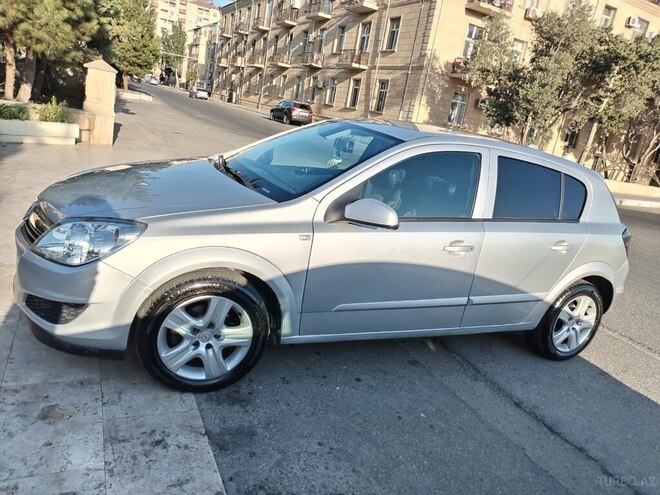 Opel Astra 2009, 142,000 km - 1.4 l - Bakı