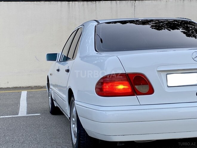 Mercedes E 230 1996, 386,500 km - 2.3 l - Bakı