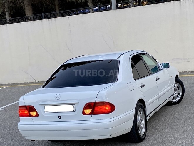 Mercedes E 230 1996, 386,500 km - 2.3 l - Bakı