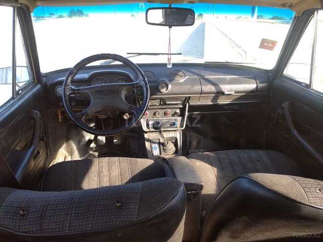 LADA (VAZ) 2106 1985, 40,000 km - 1.5 l - Salyan