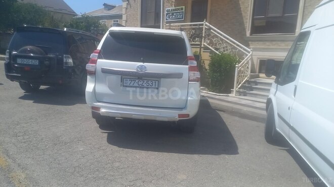 Toyota Prado 2010, 155,000 km - 2.7 л - Qusar