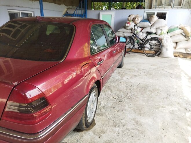 Mercedes C 180 1995, 339,000 km - 1.8 л - Cəlilabad