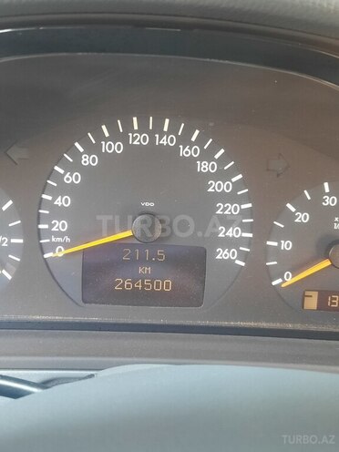 Mercedes E 240 2001, 264,500 km - 2.4 l - Bakı