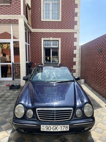 Mercedes E 240 2001, 264,500 km - 2.4 l - Bakı