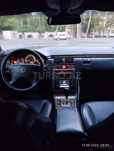 Mercedes E 200 2000, 275,576 km - 2.0 l - Mingəçevir
