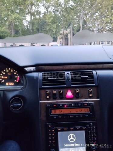 Mercedes E 200 2000, 275,576 km - 2.0 l - Mingəçevir