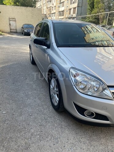 Opel Astra 2009, 200,000 km - 1.3 l - Bakı