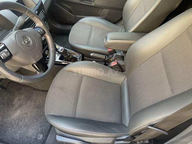 Opel Astra 2009, 200,000 km - 1.3 l - Bakı