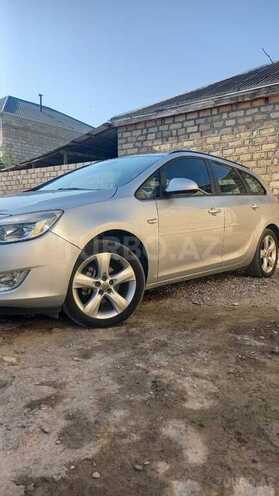 Opel Astra 2011, 213,000 km - 1.4 l - Mingəçevir