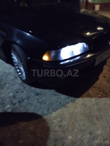 BMW 525 2001, 171,236 km - 2.5 l - Biləsuvar