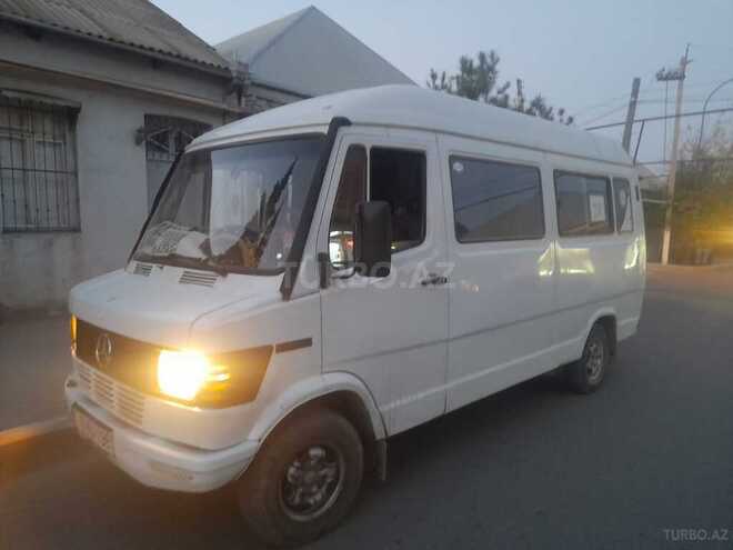 Mercedes 208 D 1993, 300,000 km - 2.5 l - Gəncə